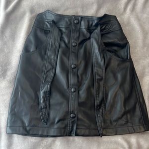 Knee Length Black Flattering Skirt